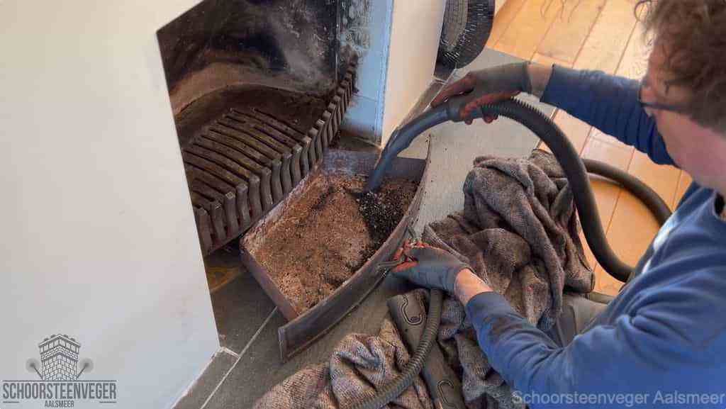 Prijs schoorsteenvegen Aalsmeer schouw reinigen Prijs schoorsteenvegen Aalsmeer schouw reinigen