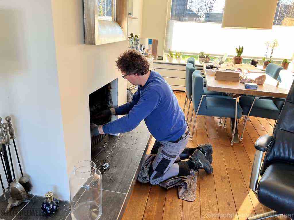 Schouwveger Aalsmeer kleed schoorsteenreiniger Schouwveger Aalsmeer kleed schoorsteenreiniger