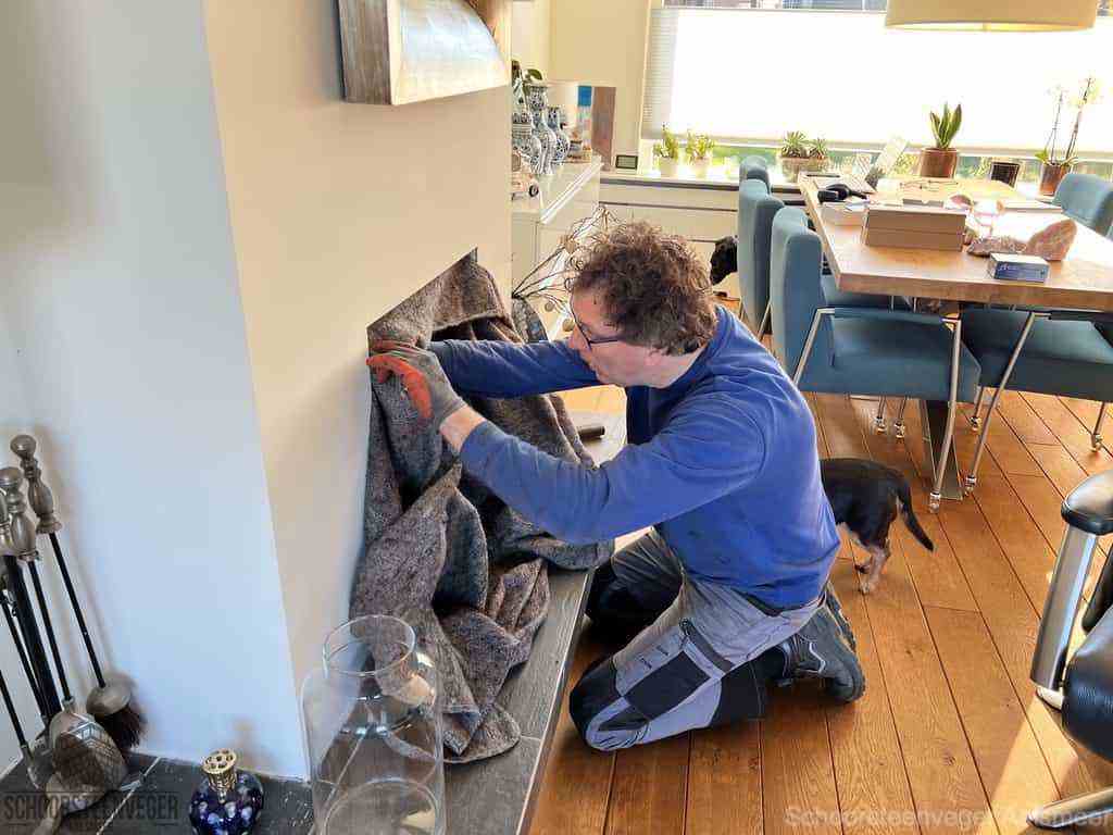 Schouwveger Aalsmeer kleed schoorsteenreiniger Schouwveger Aalsmeer kleed schoorsteenreiniger